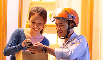 EMS Vietnam delivery to a customer